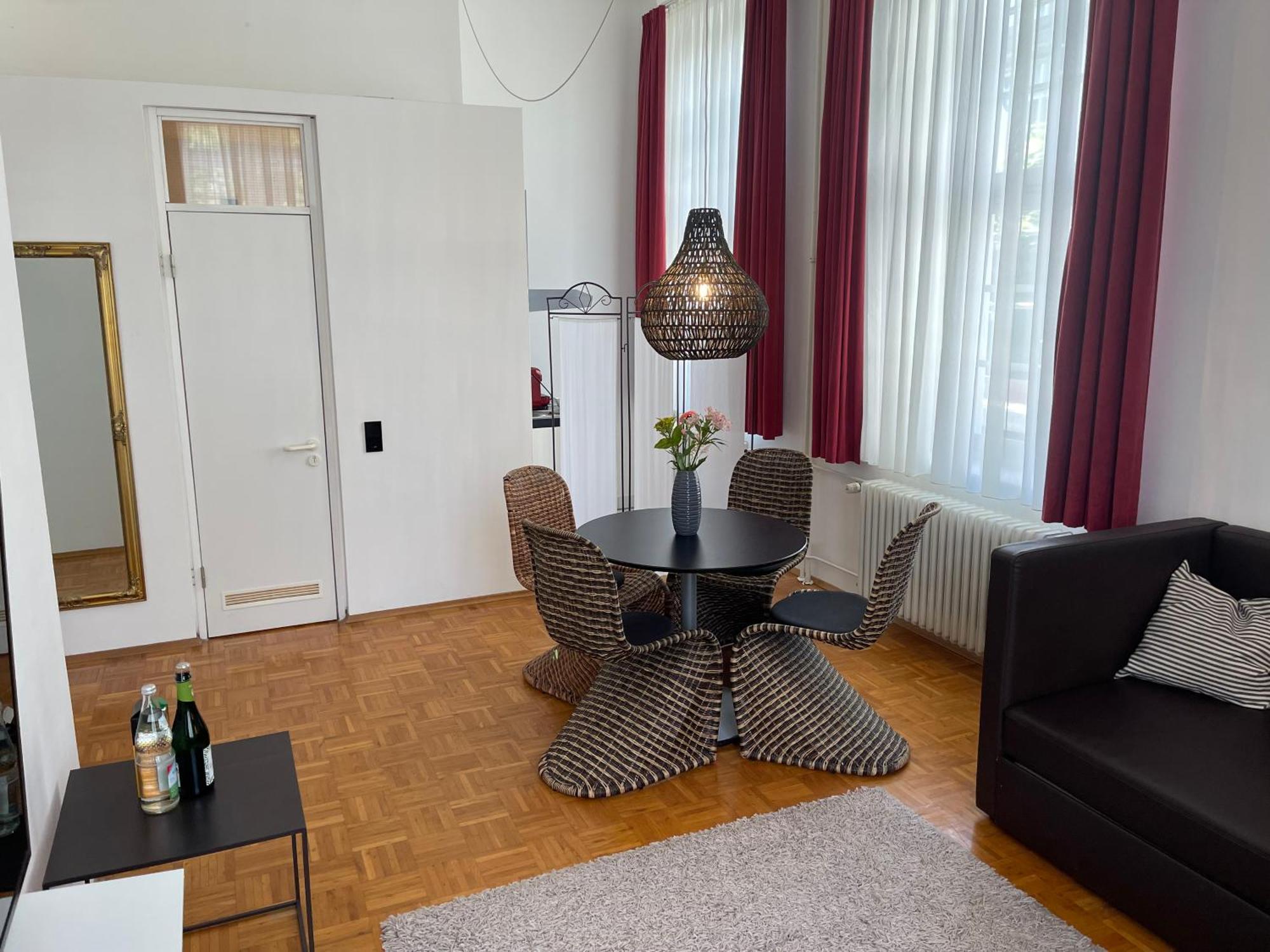 Whliving - Apartments & Studios In Κωνσταντία Εξωτερικό φωτογραφία